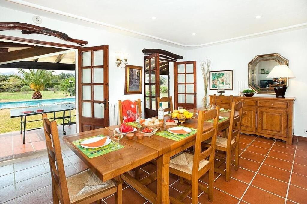 Сasa de vacaciones Lovely Stone-clad With Large Garden By Renthousing Pollensa