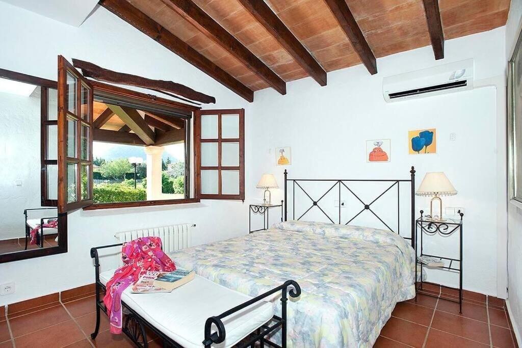 Lovely Stone-clad With Large Garden By Renthousing *